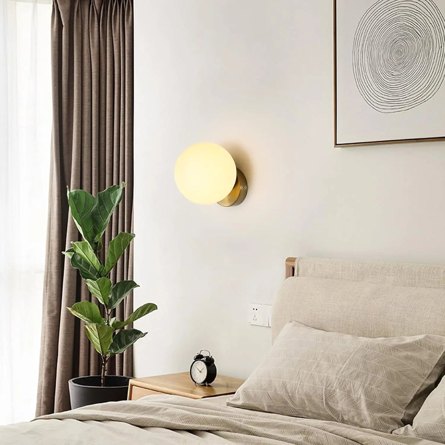 Lumi - Applique Murale E27 - Design Sphérique Biseauté - Luminaire Doré